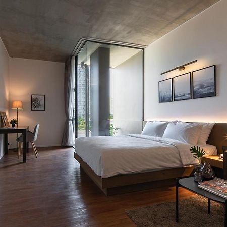 T2 Residence Sathorn Bangkok Exteriör bild