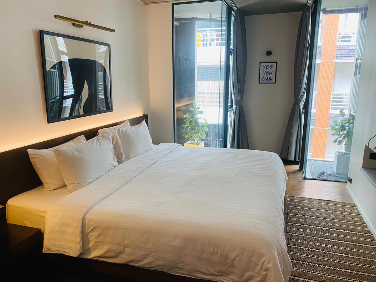 T2 Residence Sathorn Bangkok Exteriör bild