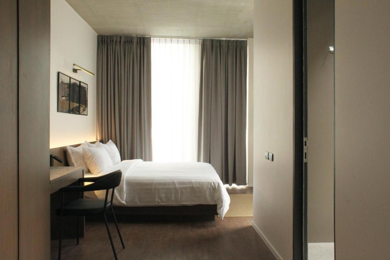 T2 Residence Sathorn Bangkok Exteriör bild