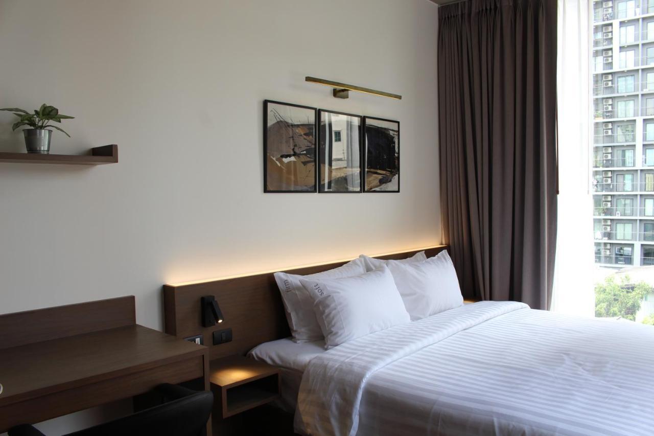 T2 Residence Sathorn Bangkok Exteriör bild