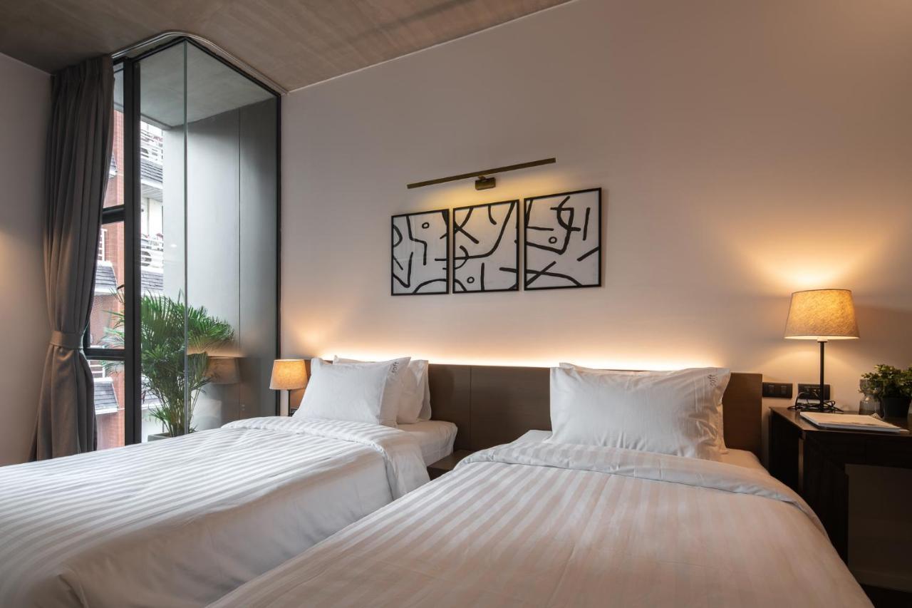 T2 Residence Sathorn Bangkok Exteriör bild